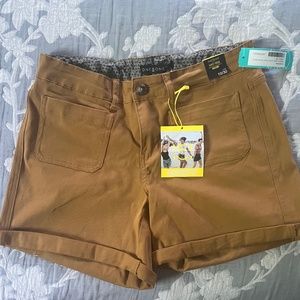 One 5 One Women’s mid-rise short